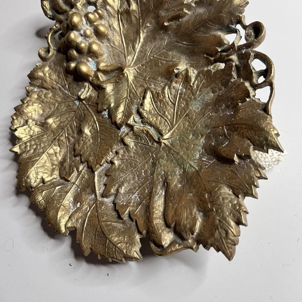 Vintage Brass Grape Leaf Tray Grapes Vine Dish Gold Tone Rustic Home Decor